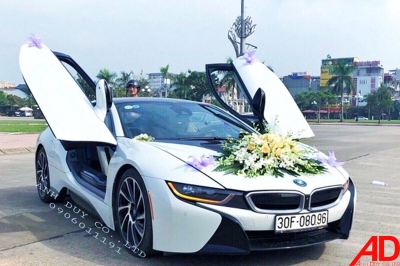 XE CƯỚI BMW i8